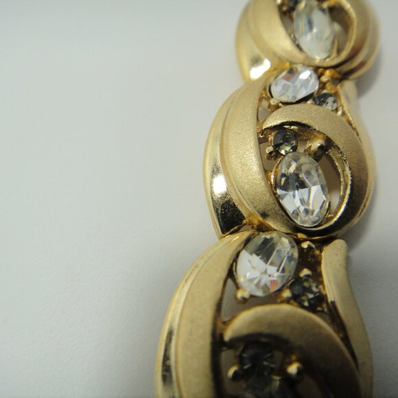 Crown Trifari Rhinestone Bracelet Gold Tone Mid Century Vintage 50s - 60s - Picture 3 of 9